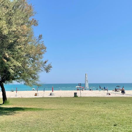 Punto Di Osservazione Lido di Fermo Exterior foto